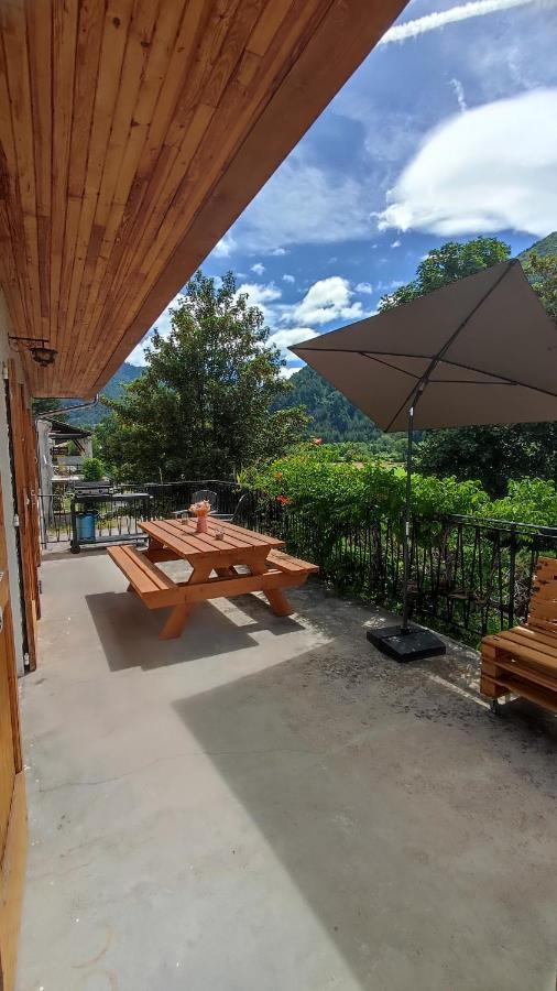 Du Petit Chemin Apartment *